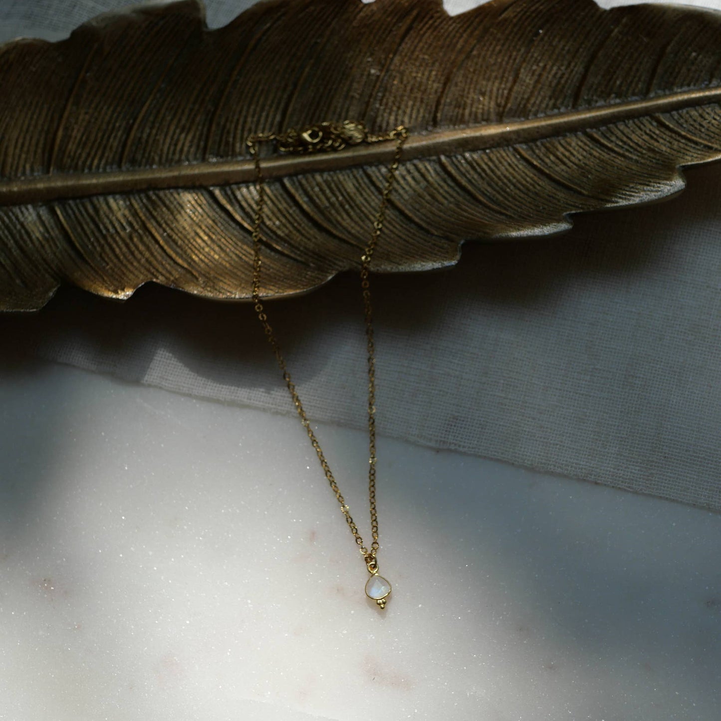 ATINA Halskette mit Mondstein