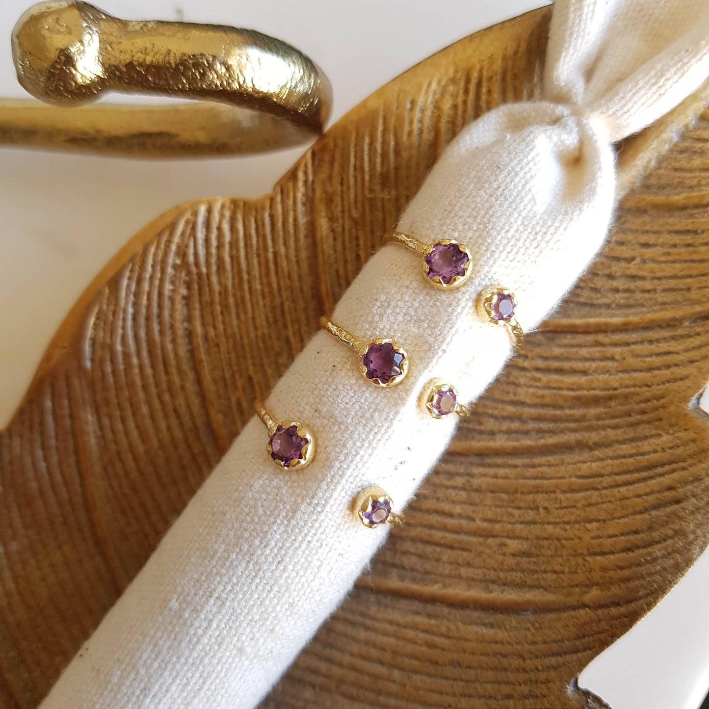 ARYA Ring mit Amethyst